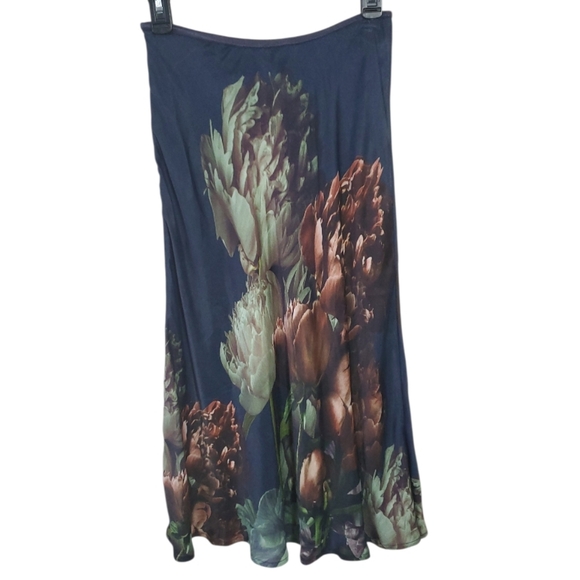 Anthropologie Blank London Navy Blue Jaslina Floral Satin Pull On Skirt Small - Picture 11 of 12